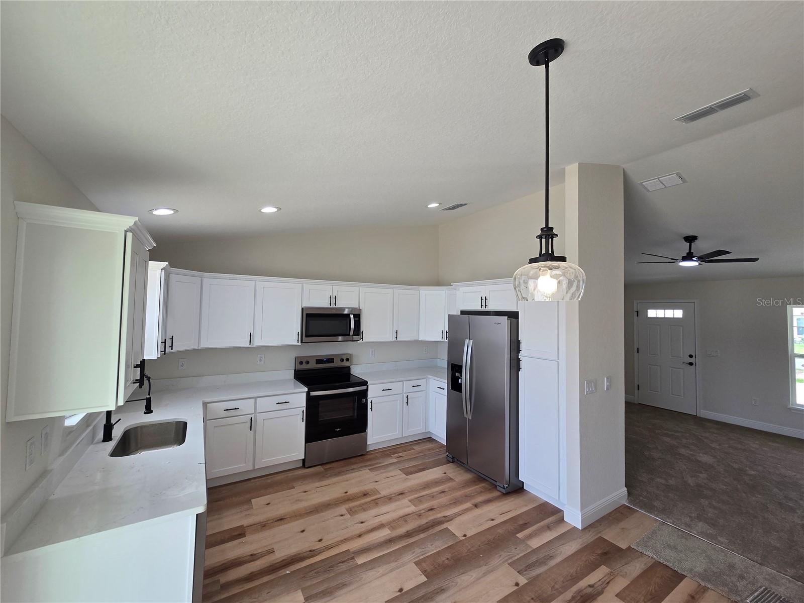 3 WALNUT RUN COURT