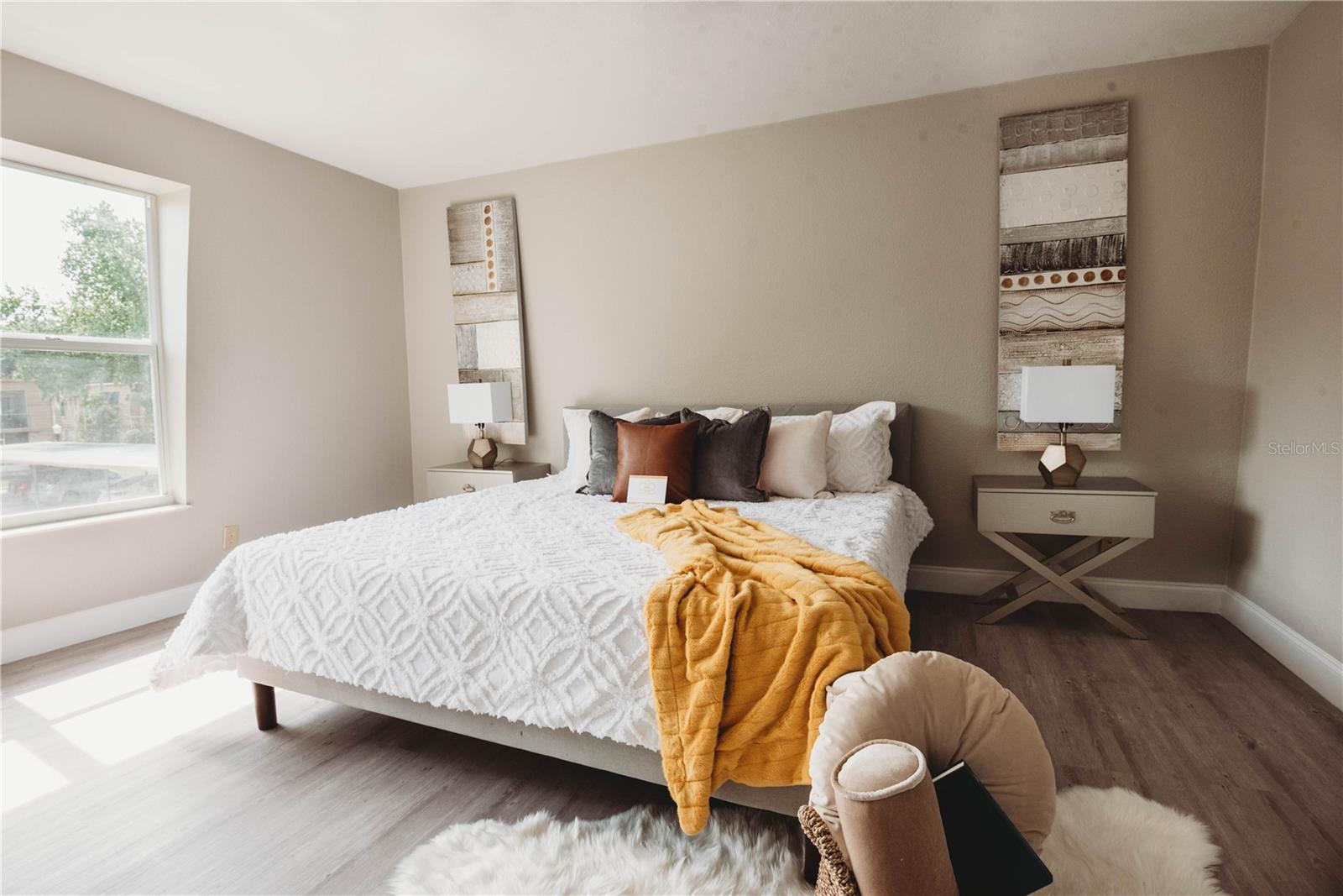 FOUR SEASONS CONDO - Residential Lease