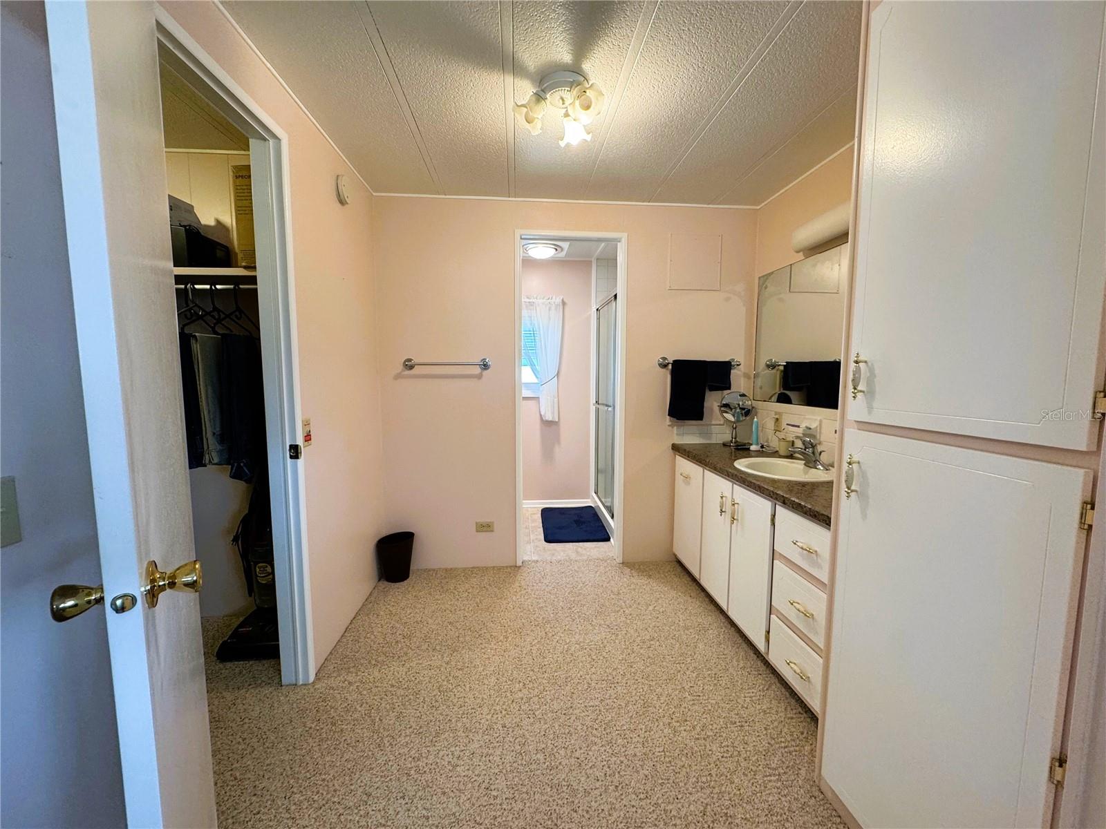 HAWTHORNE AT LEESBURG A COOP - Residential