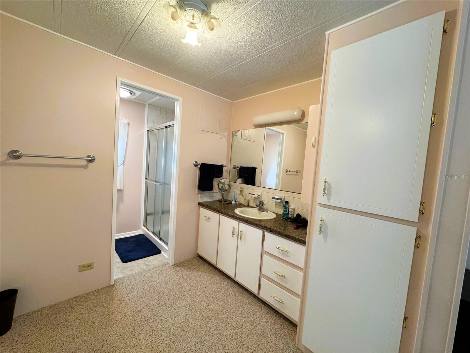 HAWTHORNE AT LEESBURG A COOP - Residential