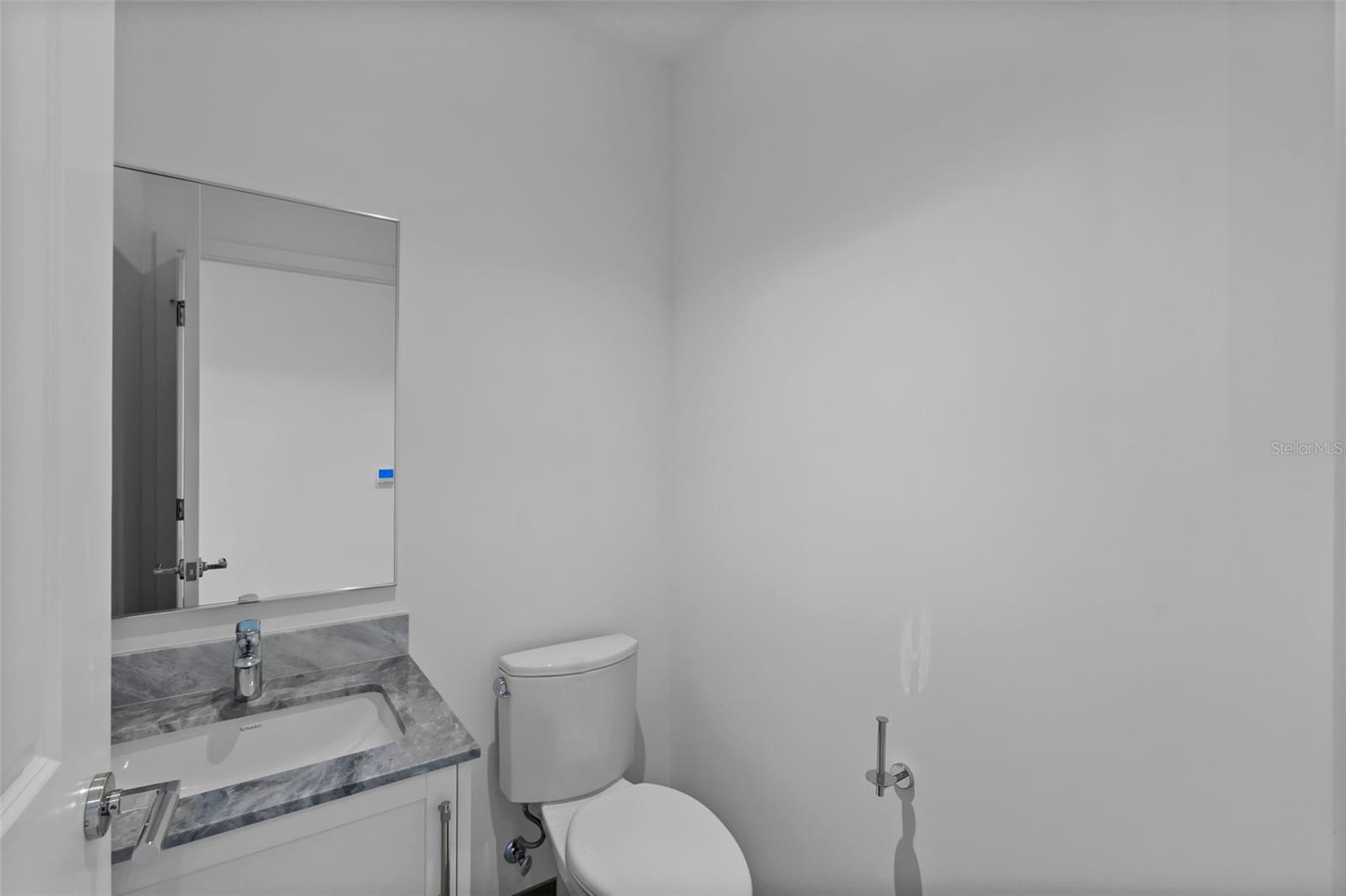 BAYSHORE YSABELLA CONDOMINIUM - Residential