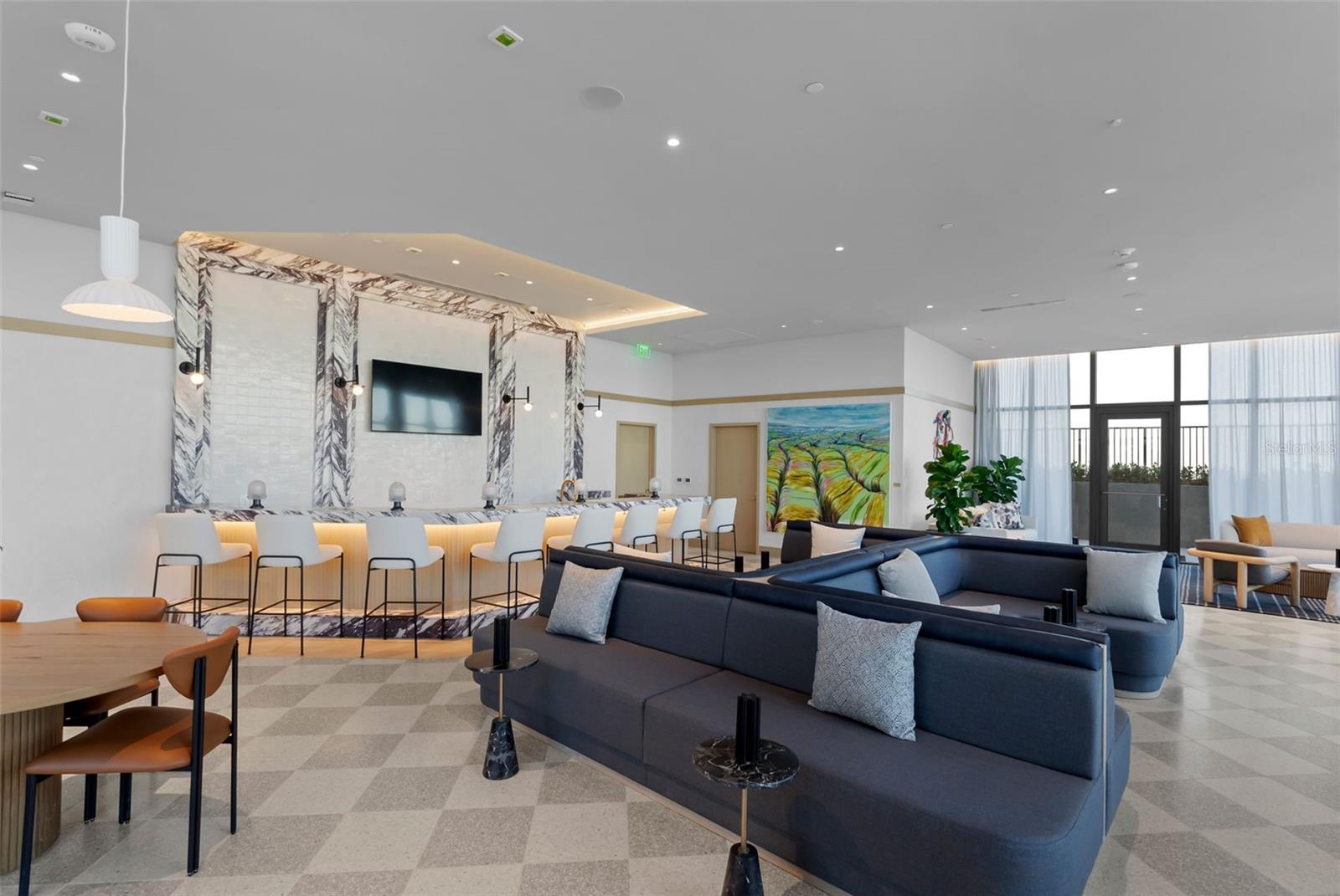 BAYSHORE YSABELLA CONDOMINIUM - Residential