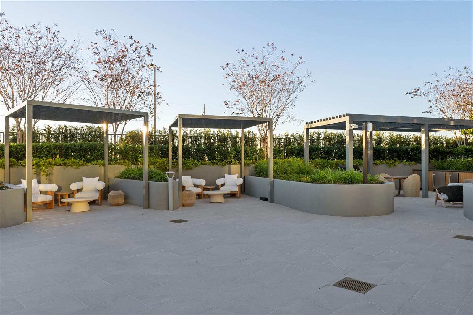 BAYSHORE YSABELLA CONDOMINIUM - Residential