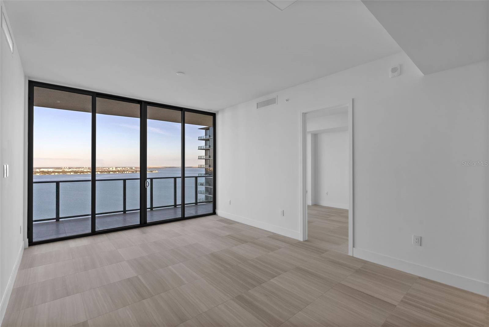 BAYSHORE YSABELLA CONDOMINIUM - Residential