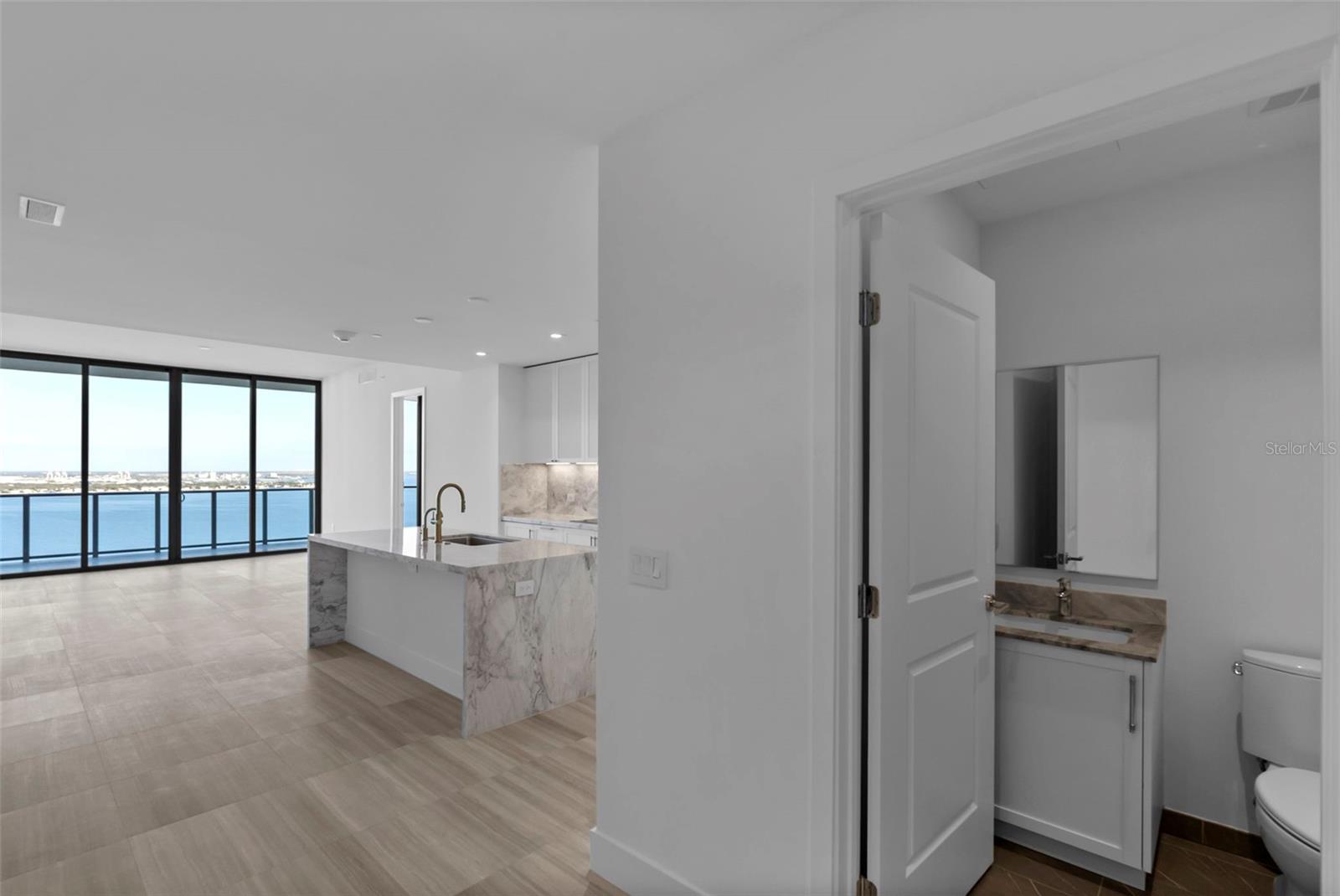 BAYSHORE YSABELLA CONDOMINIUM - Residential