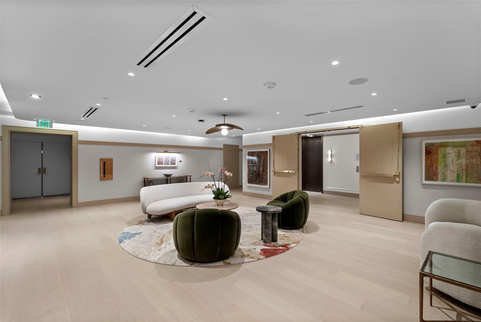 BAYSHORE YSABELLA CONDOMINIUM - Residential