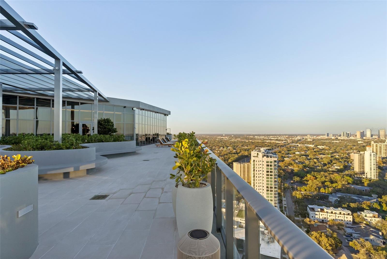 BAYSHORE YSABELLA CONDOMINIUM - Residential