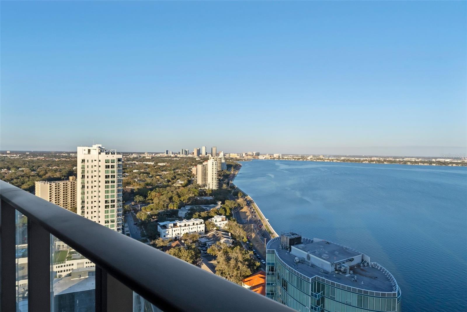 BAYSHORE YSABELLA CONDOMINIUM - Residential