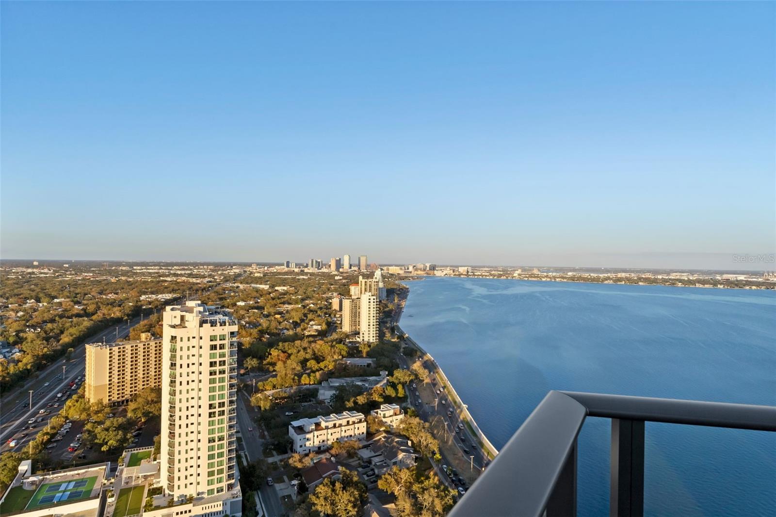 BAYSHORE YSABELLA CONDOMINIUM - Residential