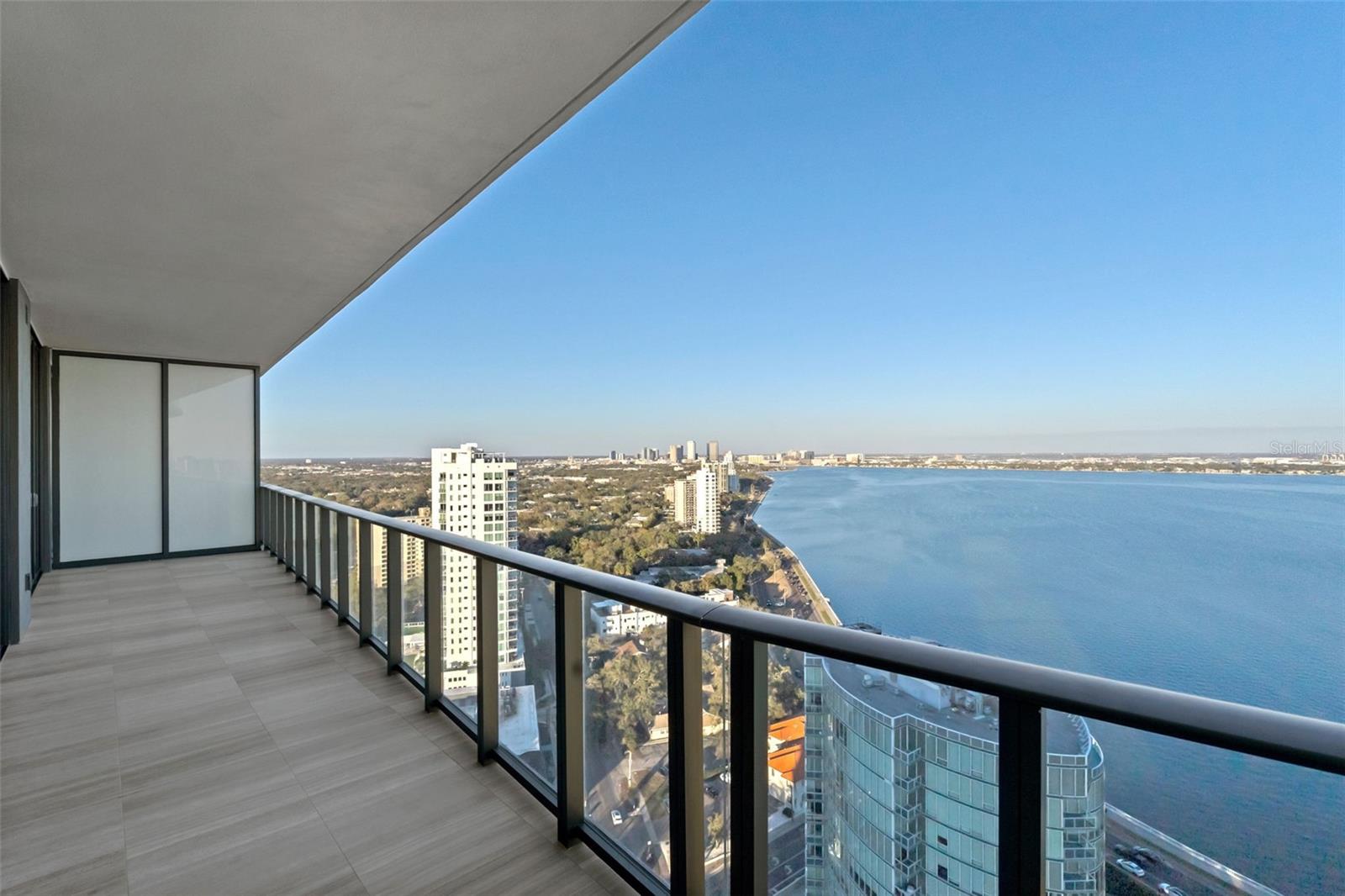 BAYSHORE YSABELLA CONDOMINIUM - Residential