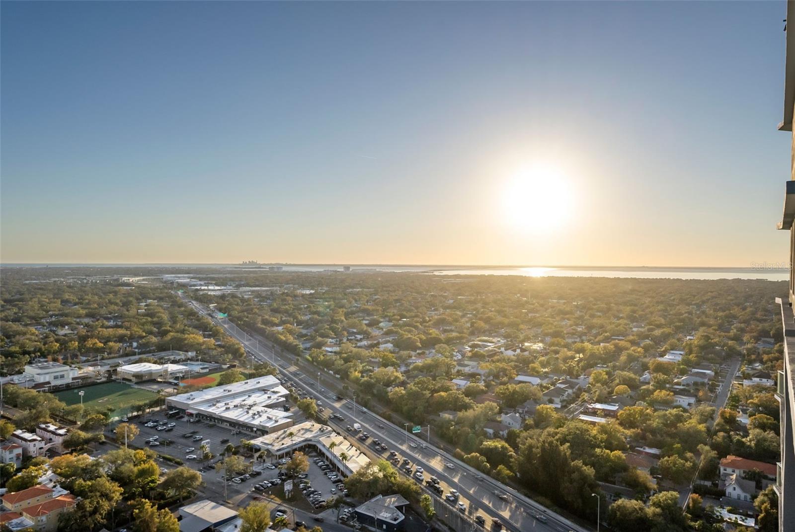 BAYSHORE YSABELLA CONDOMINIUM - Residential