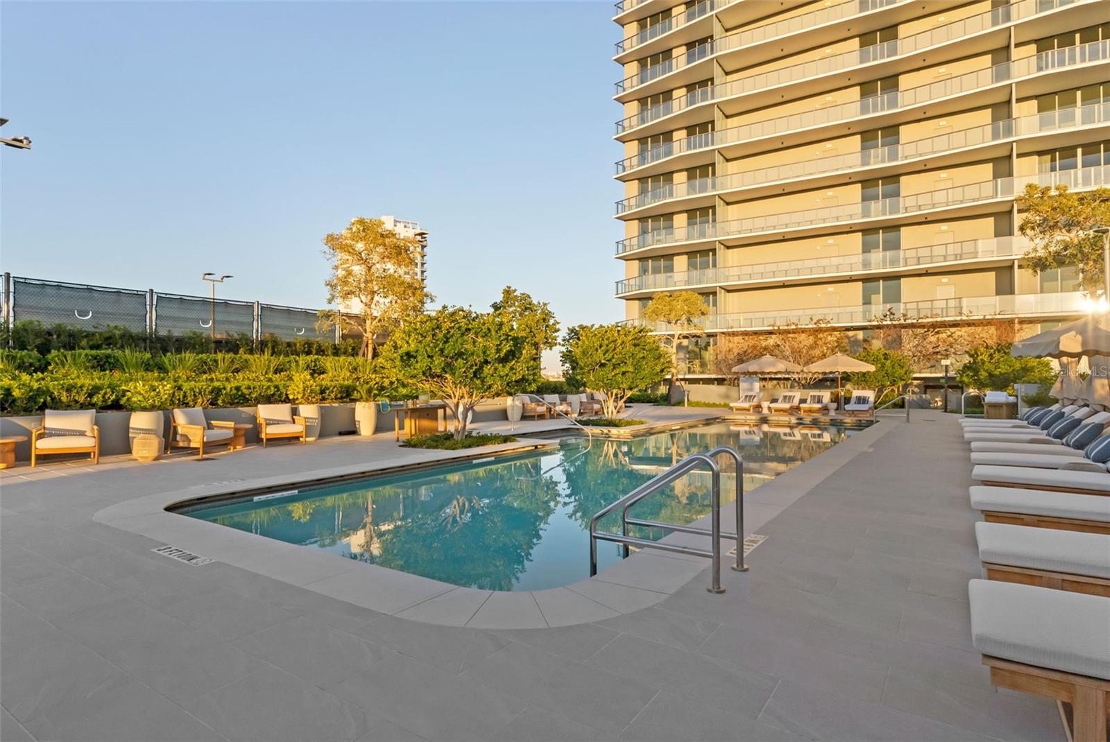 BAYSHORE YSABELLA CONDOMINIUM - Residential