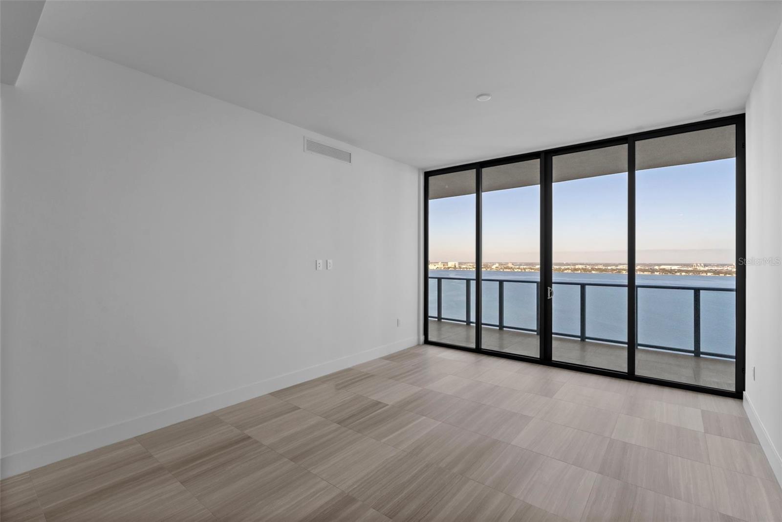 BAYSHORE YSABELLA CONDOMINIUM - Residential