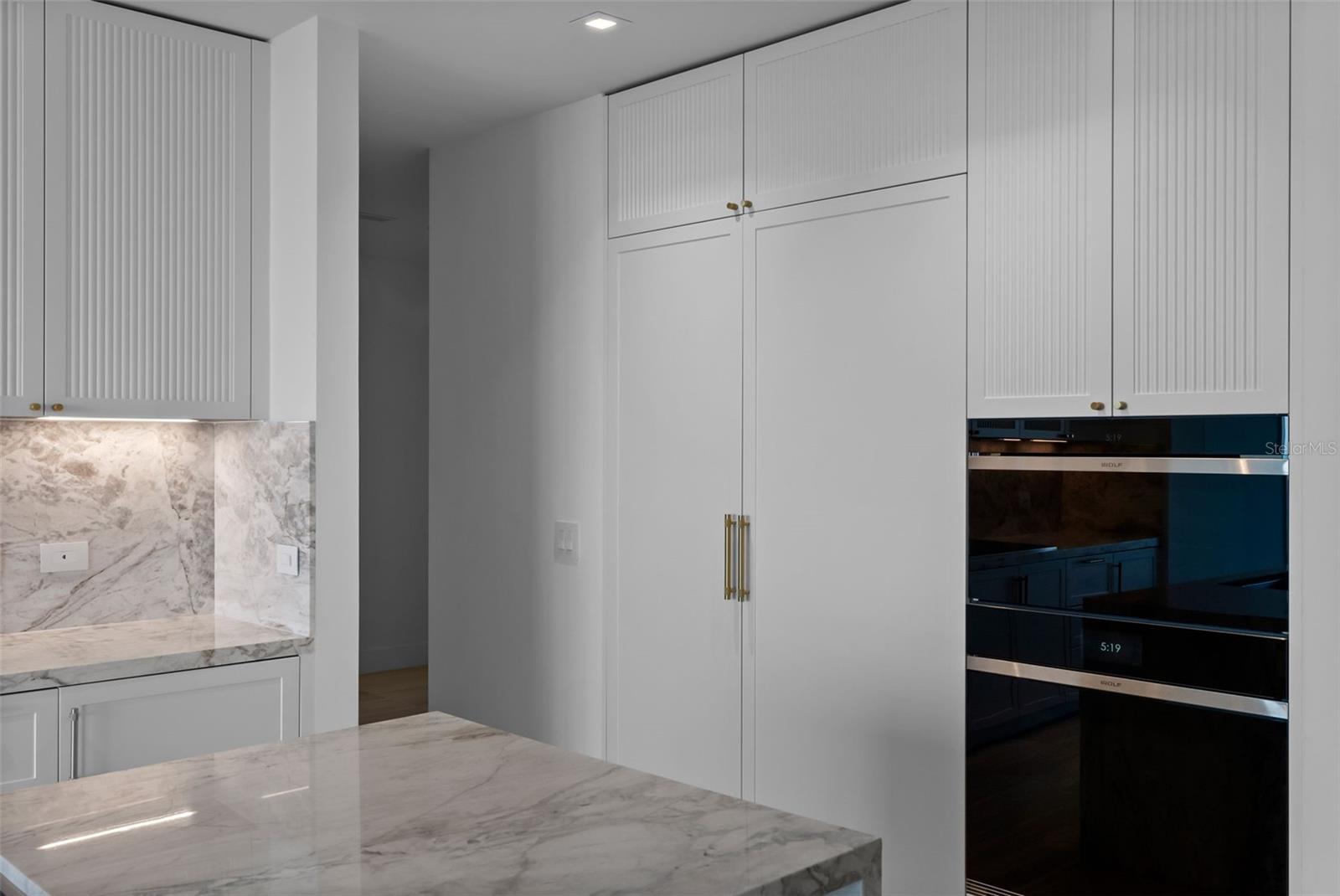 BAYSHORE YSABELLA CONDOMINIUM - Residential