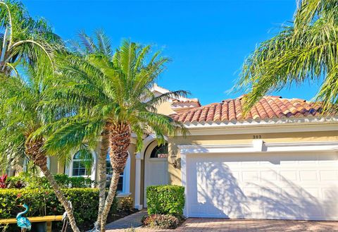 A home in PALMETTO