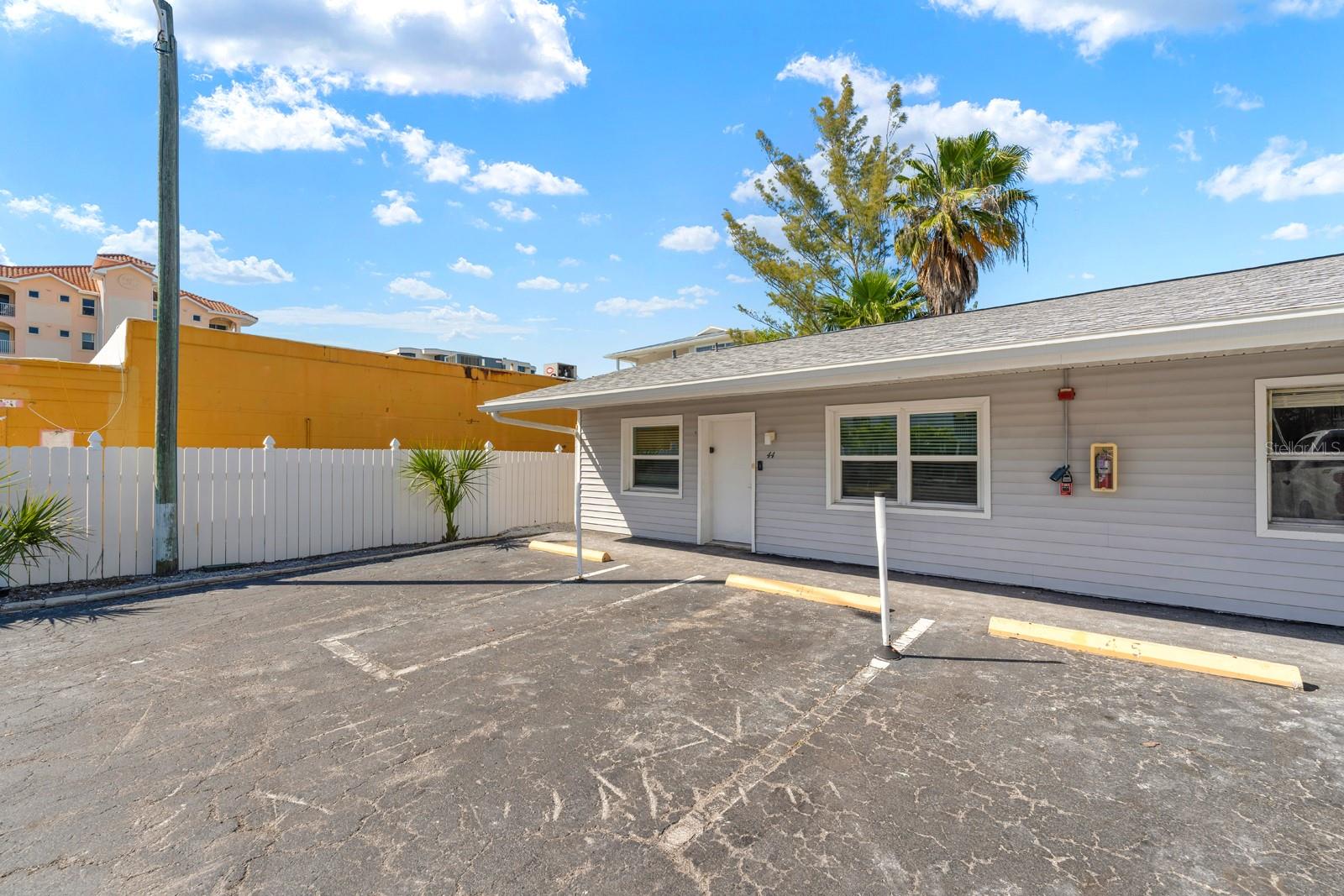 SEA SHELL OF INDIAN SHORES - Residential