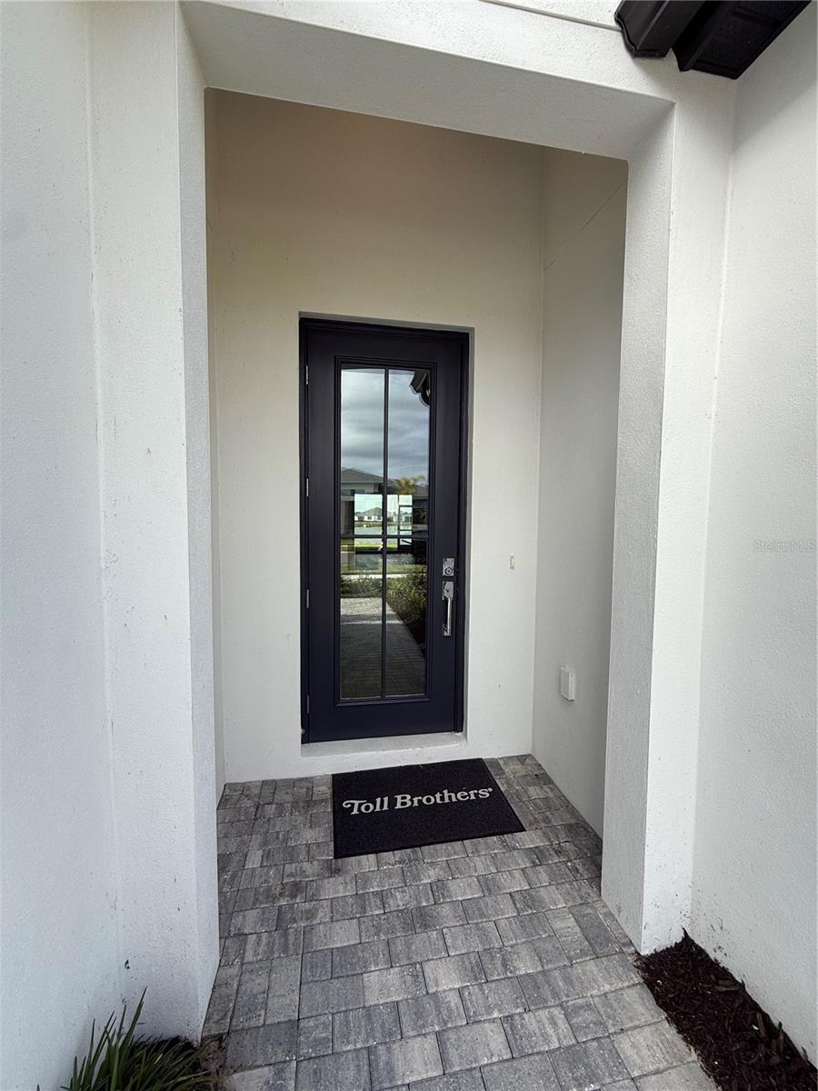 5831 FREESTONE CIRCLE