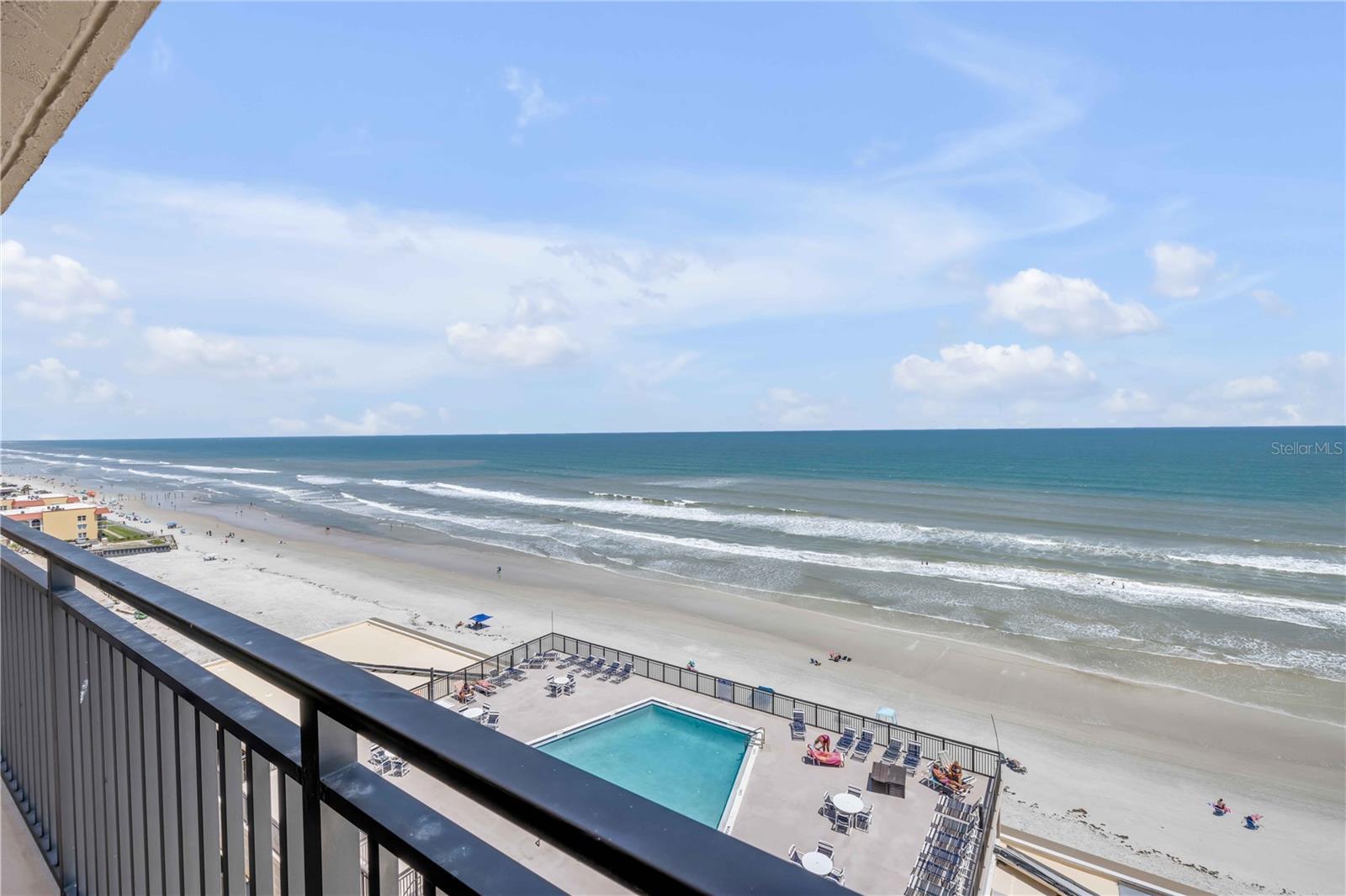 MOONTIDE CONDO - Residential