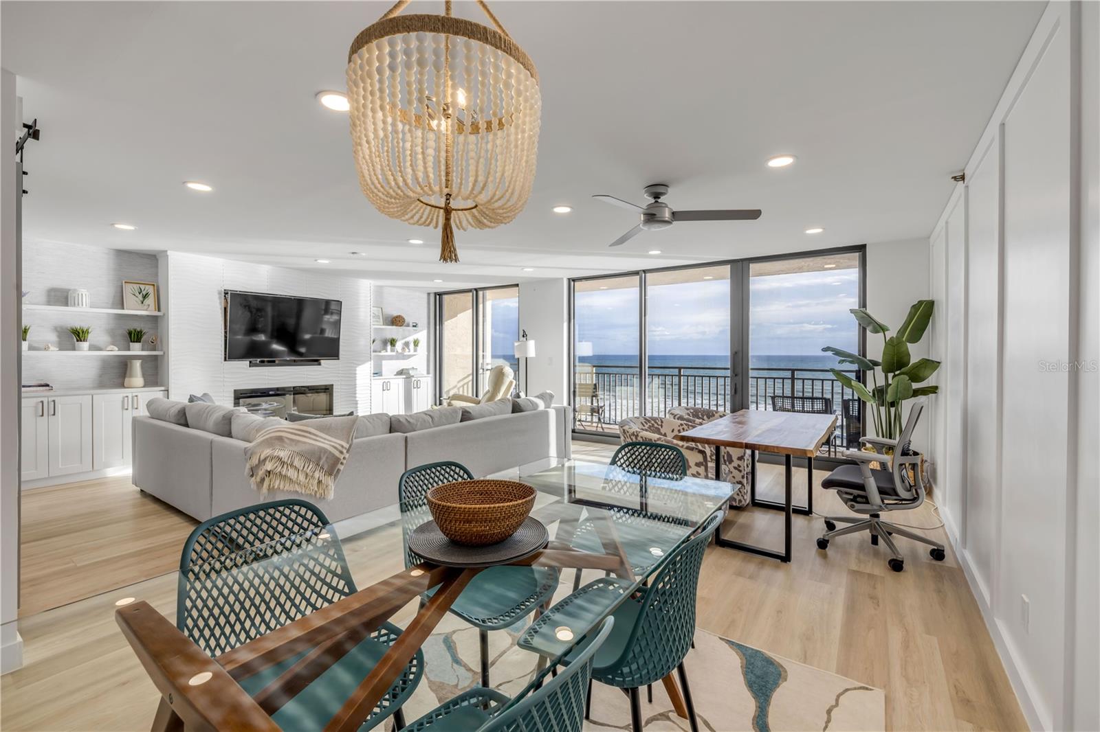 MOONTIDE CONDO - Residential