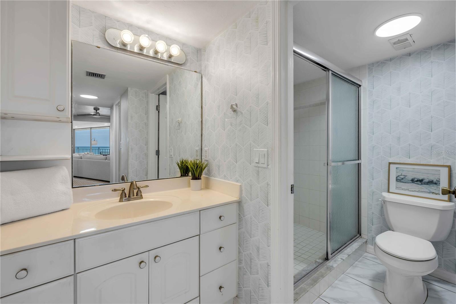 MOONTIDE CONDO - Residential