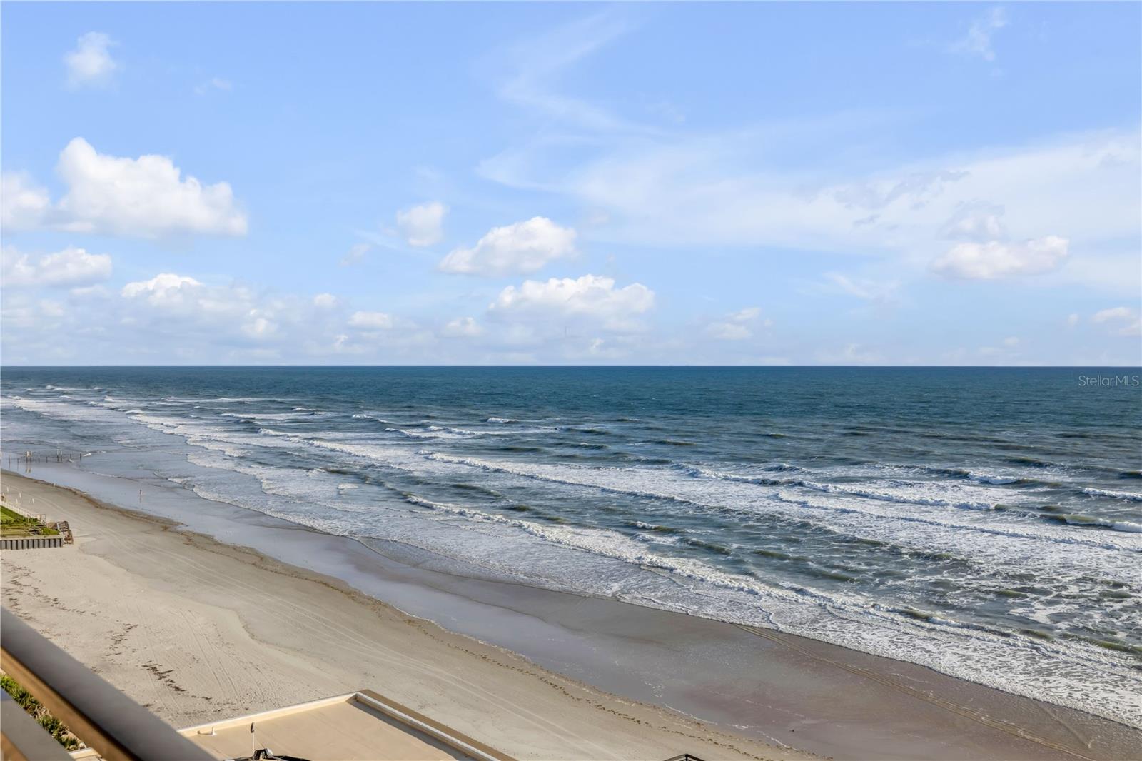 MOONTIDE CONDO - Residential