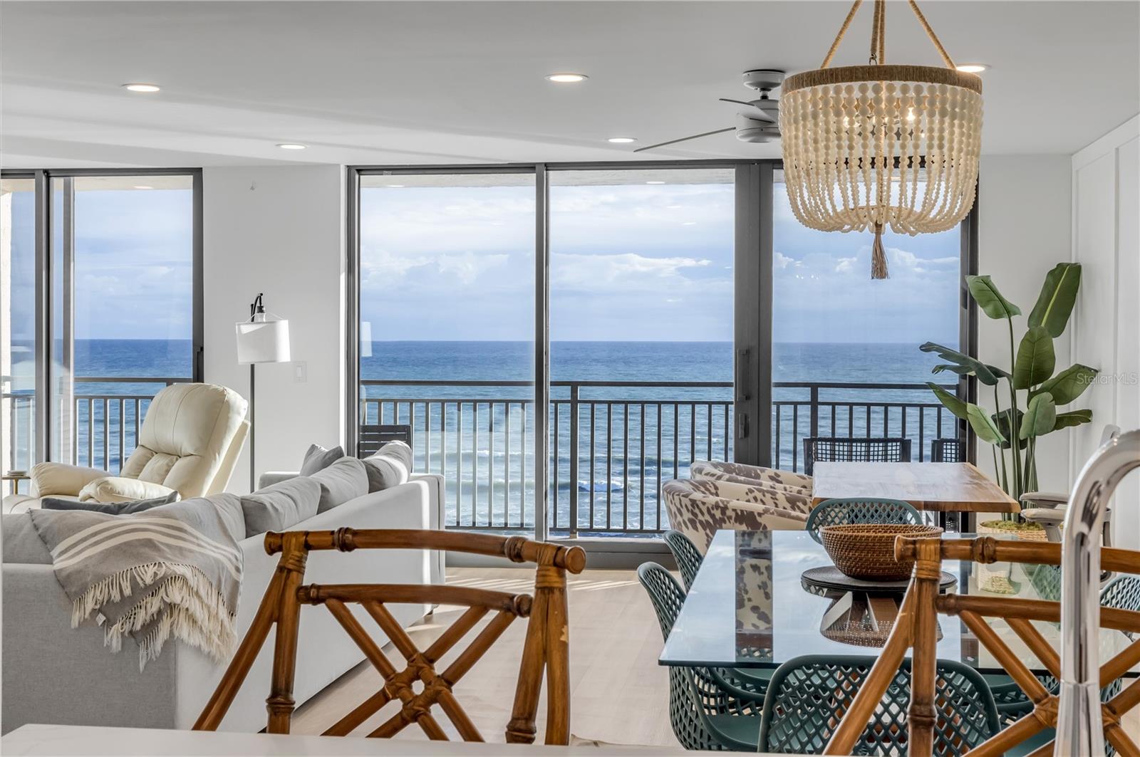 MOONTIDE CONDO - Residential