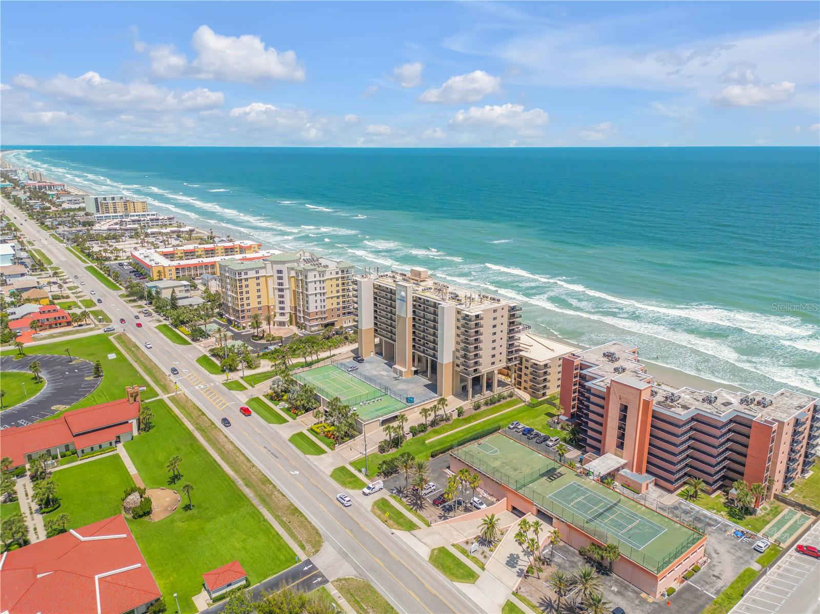 MOONTIDE CONDO - Residential