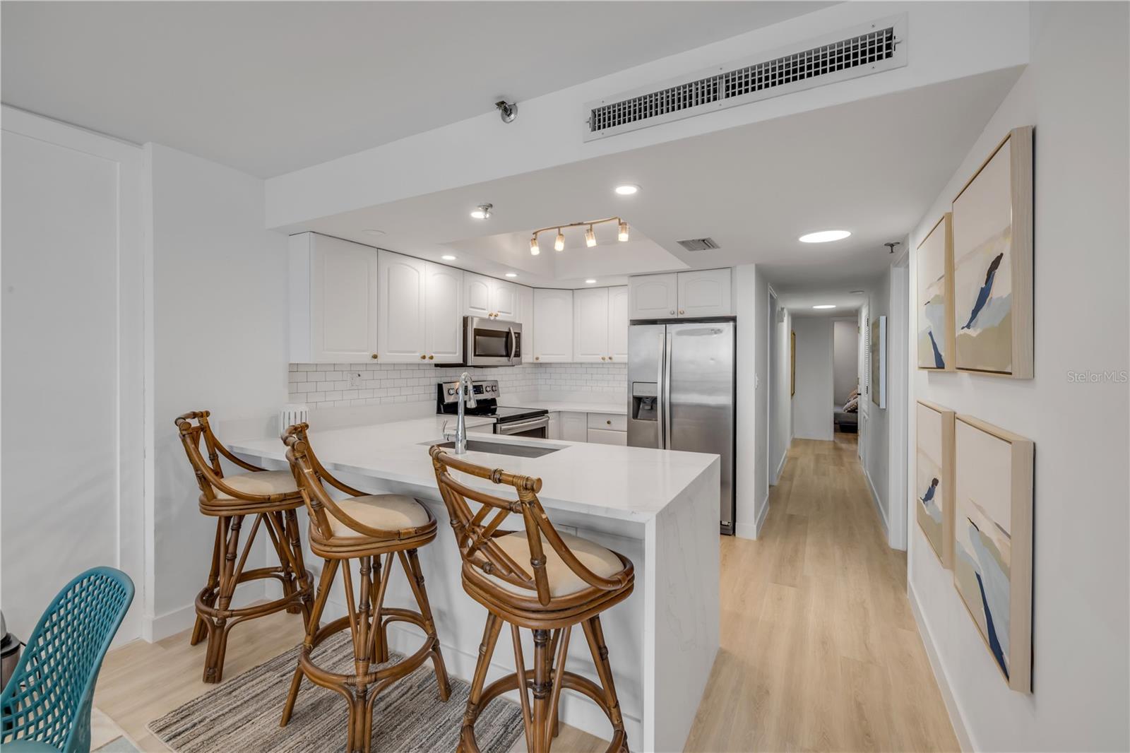 MOONTIDE CONDO - Residential