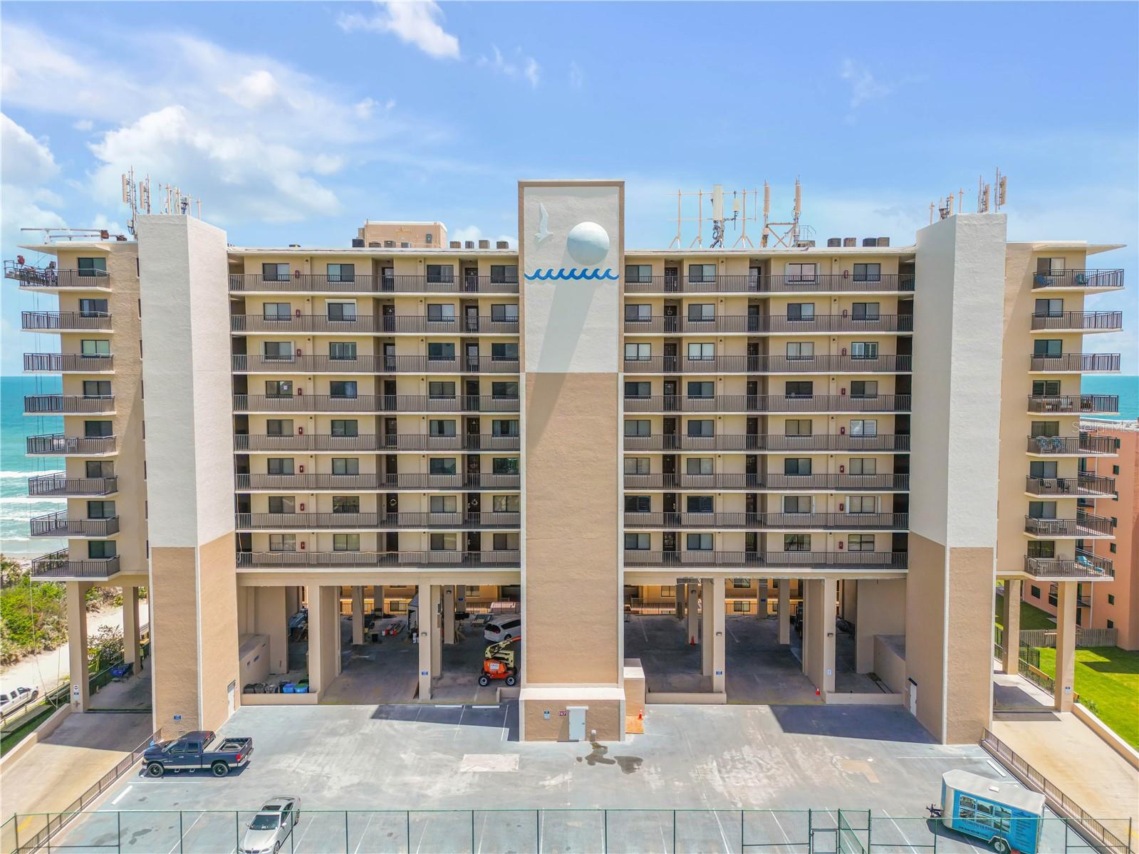 MOONTIDE CONDO - Residential