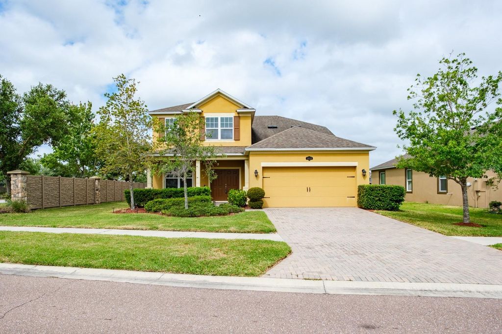 Photo of 1653 Nature View Drive, Lutz, FL 33558 (MLS # TB8495373)