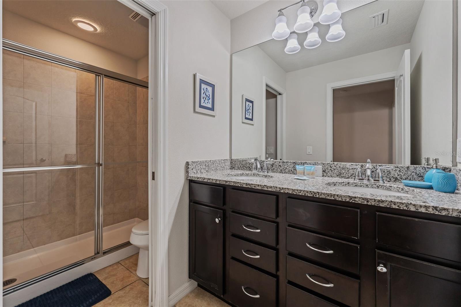 WINDSOR AT WESTSIDE PH 1 - Residential