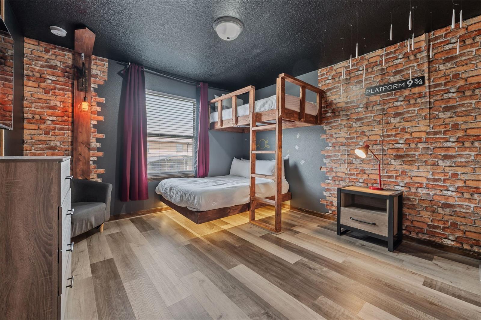 WINDSOR AT WESTSIDE PH 1 - Residential