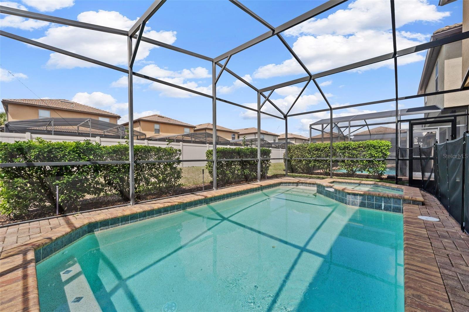 WINDSOR AT WESTSIDE PH 1 - Residential