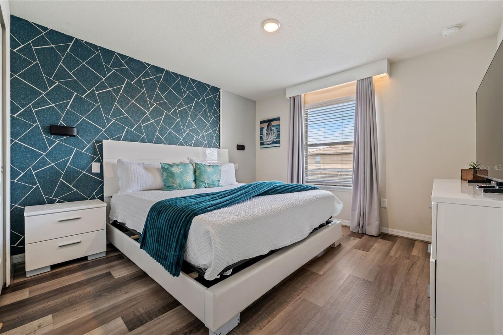 WINDSOR AT WESTSIDE PH 1 - Residential