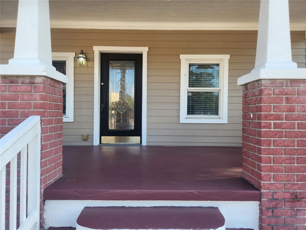 Photo of 1923 W Pine Street, Tampa, FL 33607 (MLS # TB8431627)
