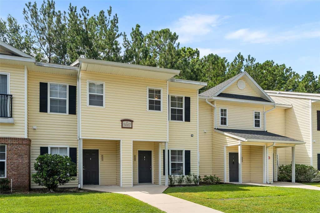 Photo of 5007 NW 45th Road #103, Gainesville, FL 32606 (MLS # GC542822)