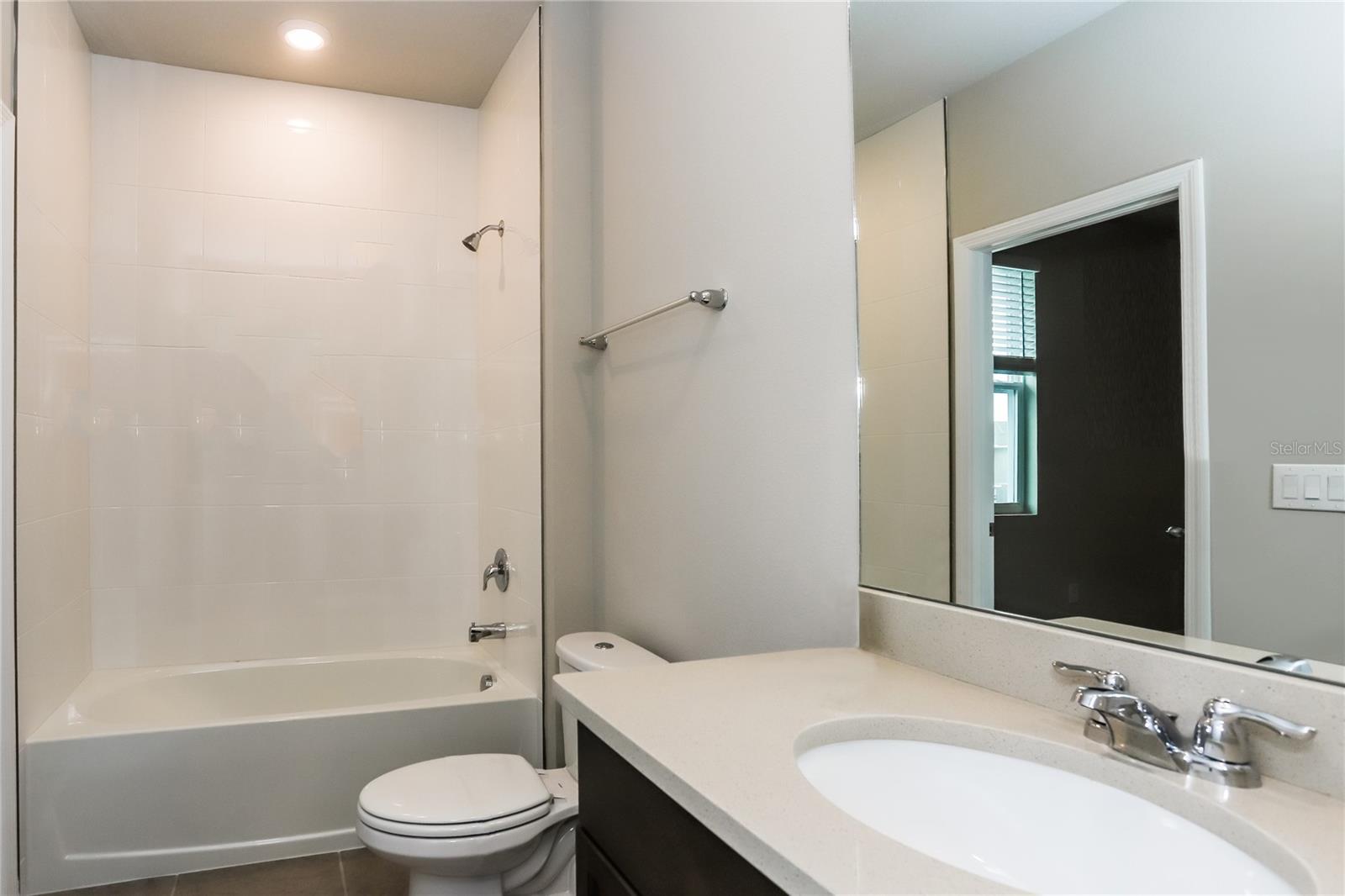 WOODLEAF HAMMOCK PH I - Residential Lease