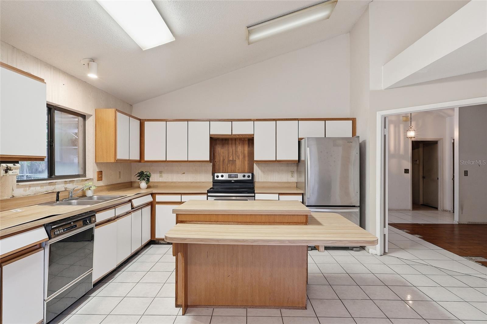 2939 DANFORTH DRIVE