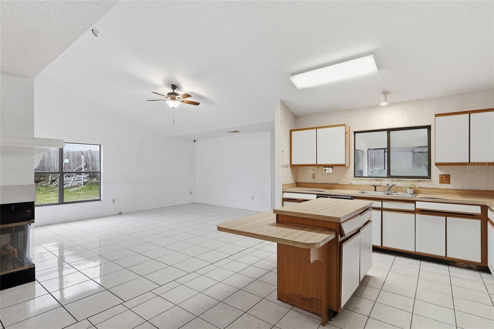 2939 DANFORTH DRIVE