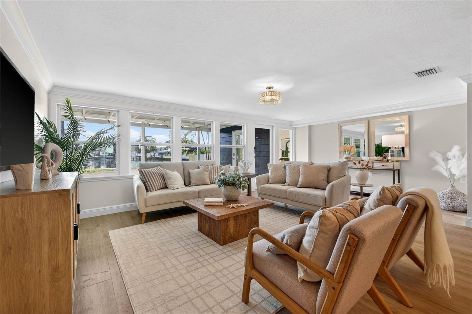 SHORE ACRES BUTTERFLY LAKE REP - Residential Lease