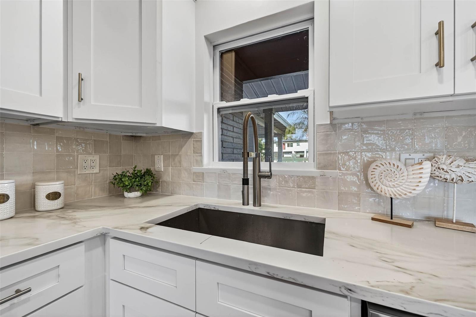 SHORE ACRES BUTTERFLY LAKE REP - Residential Lease