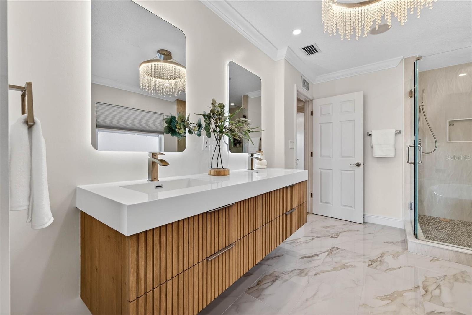 SHORE ACRES BUTTERFLY LAKE REP - Residential Lease