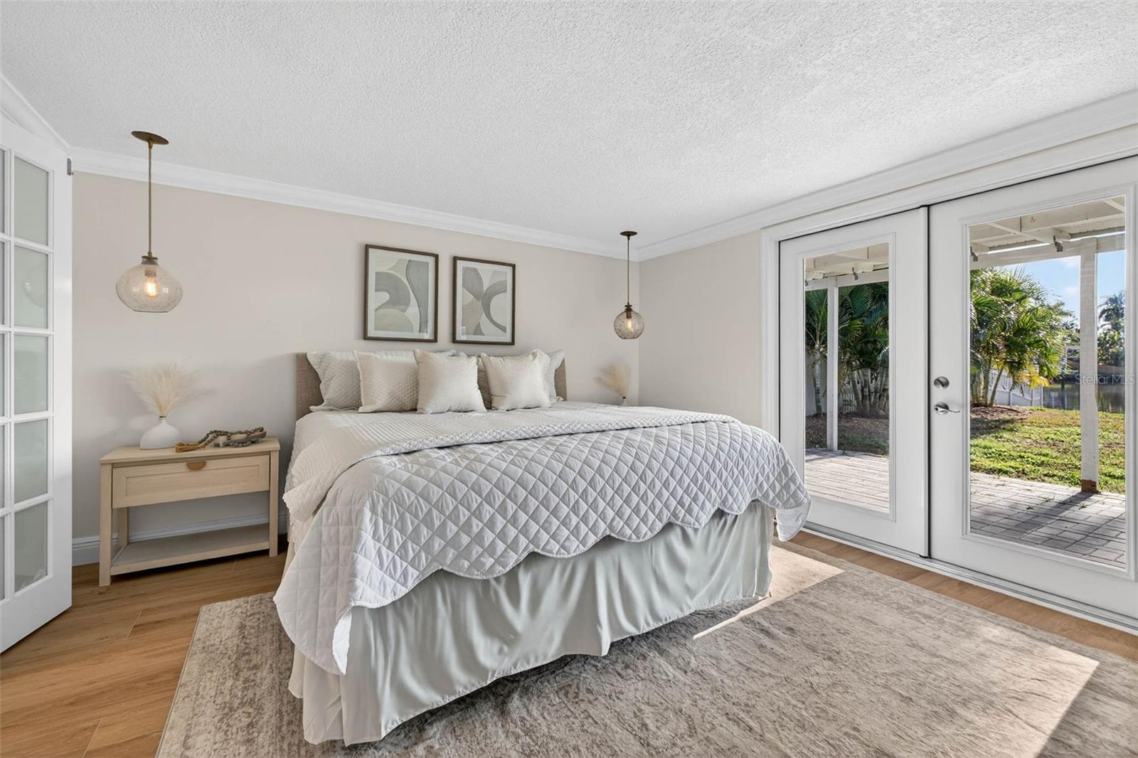 SHORE ACRES BUTTERFLY LAKE REP - Residential Lease