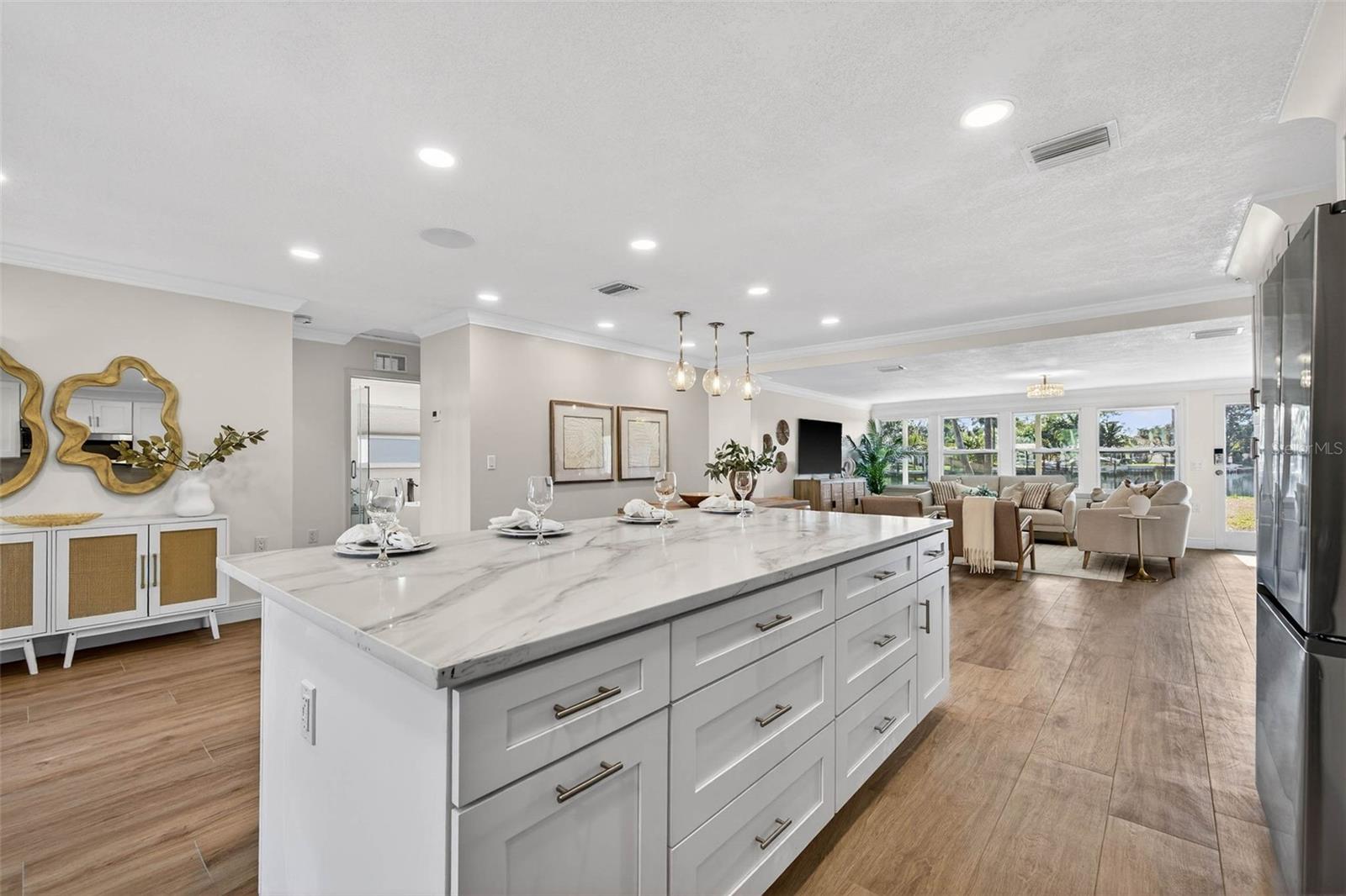 SHORE ACRES BUTTERFLY LAKE REP - Residential Lease