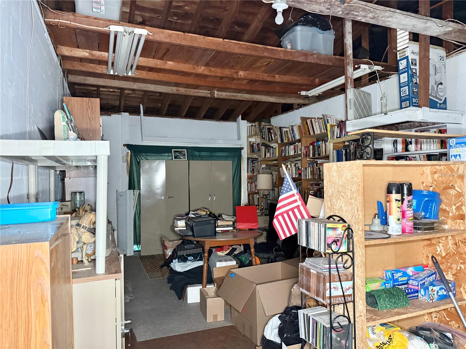 TEMPLE TERRACE ESTATES - Residential