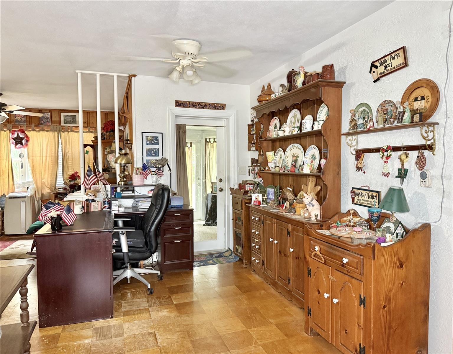 TEMPLE TERRACE ESTATES - Residential