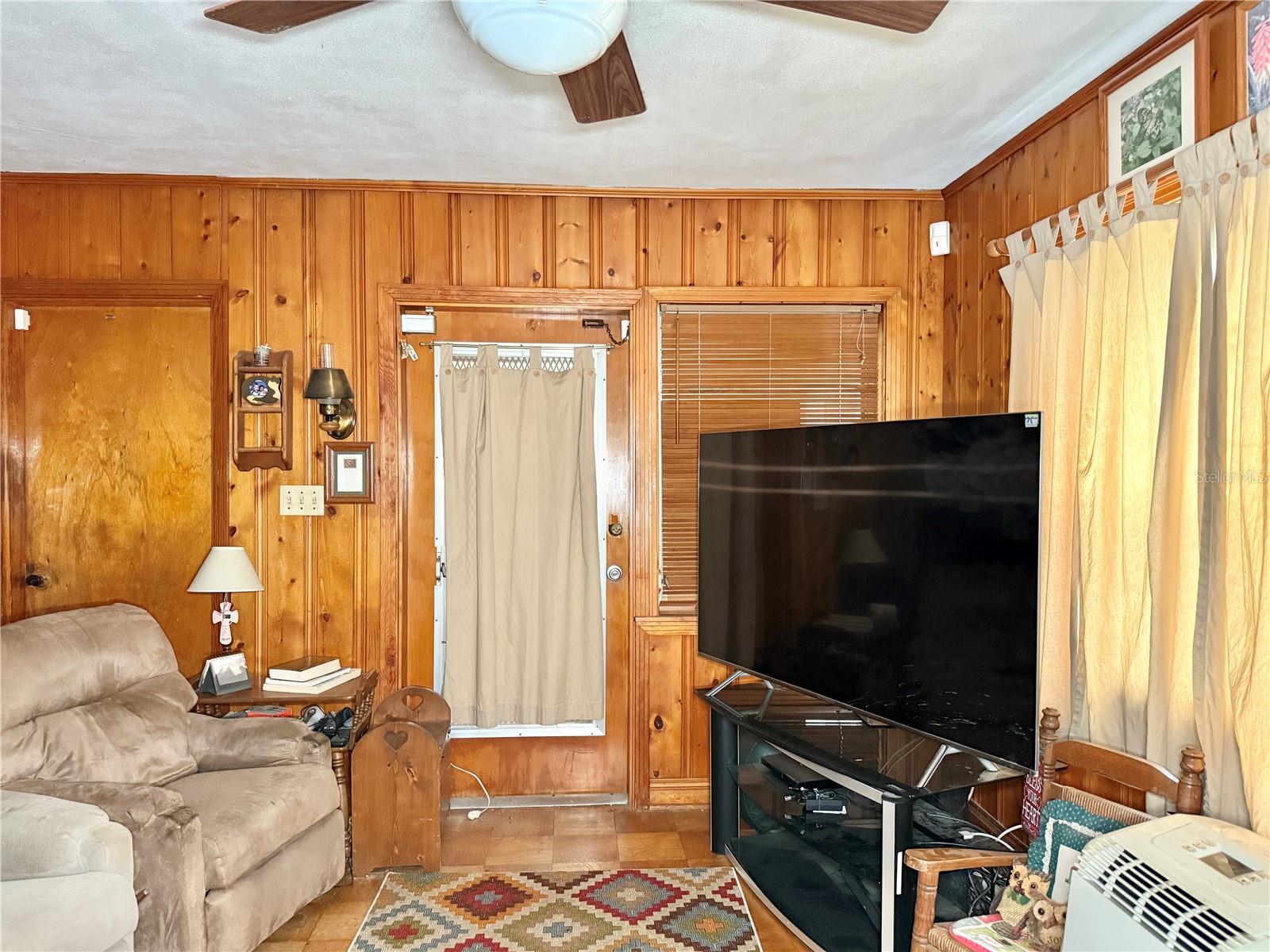 TEMPLE TERRACE ESTATES - Residential