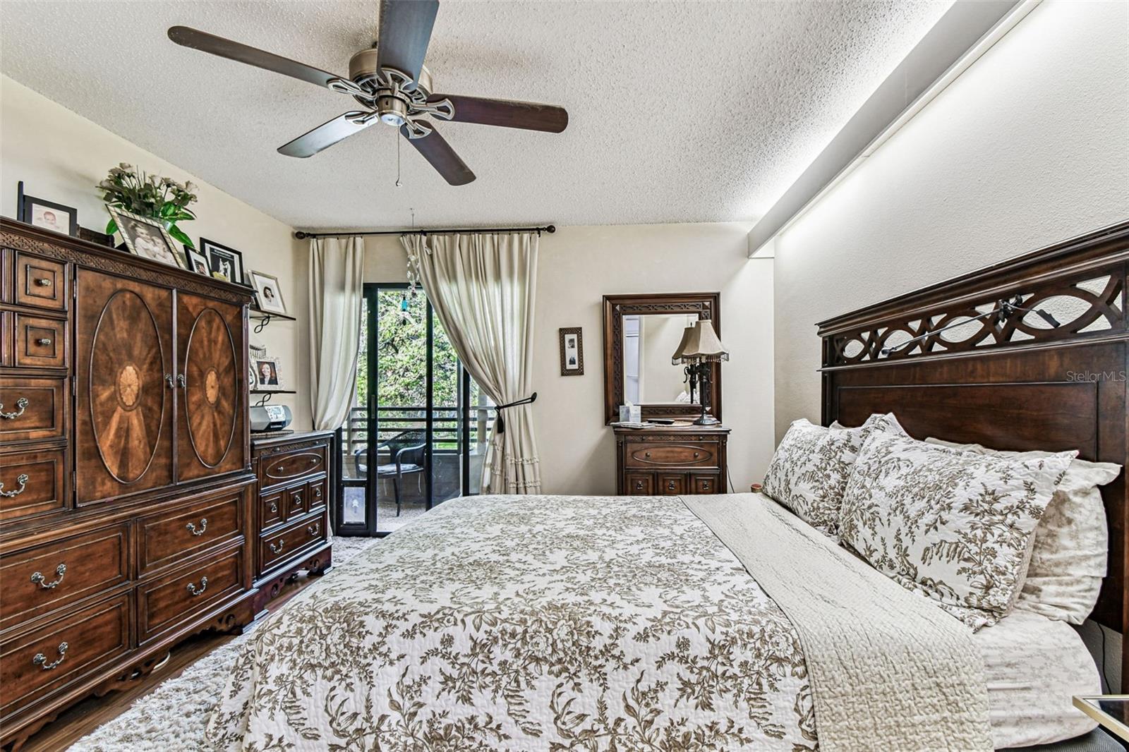GLENEAGLES I CONDO - Residential