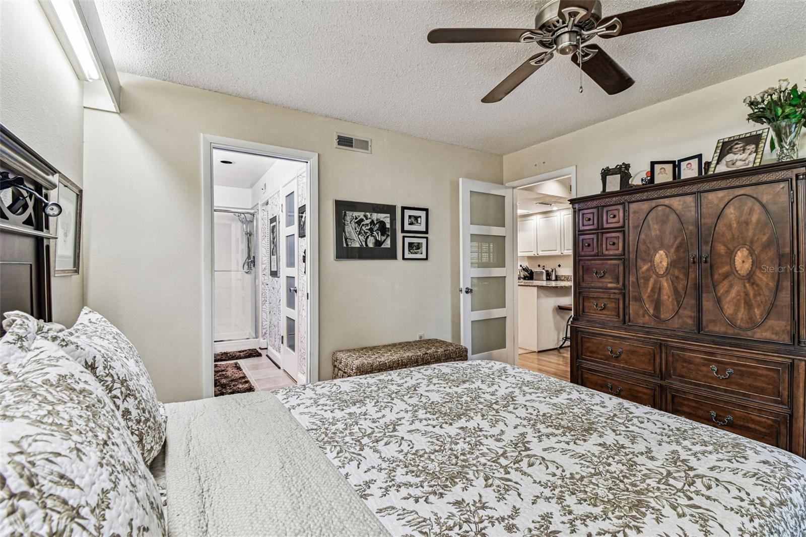 GLENEAGLES I CONDO - Residential