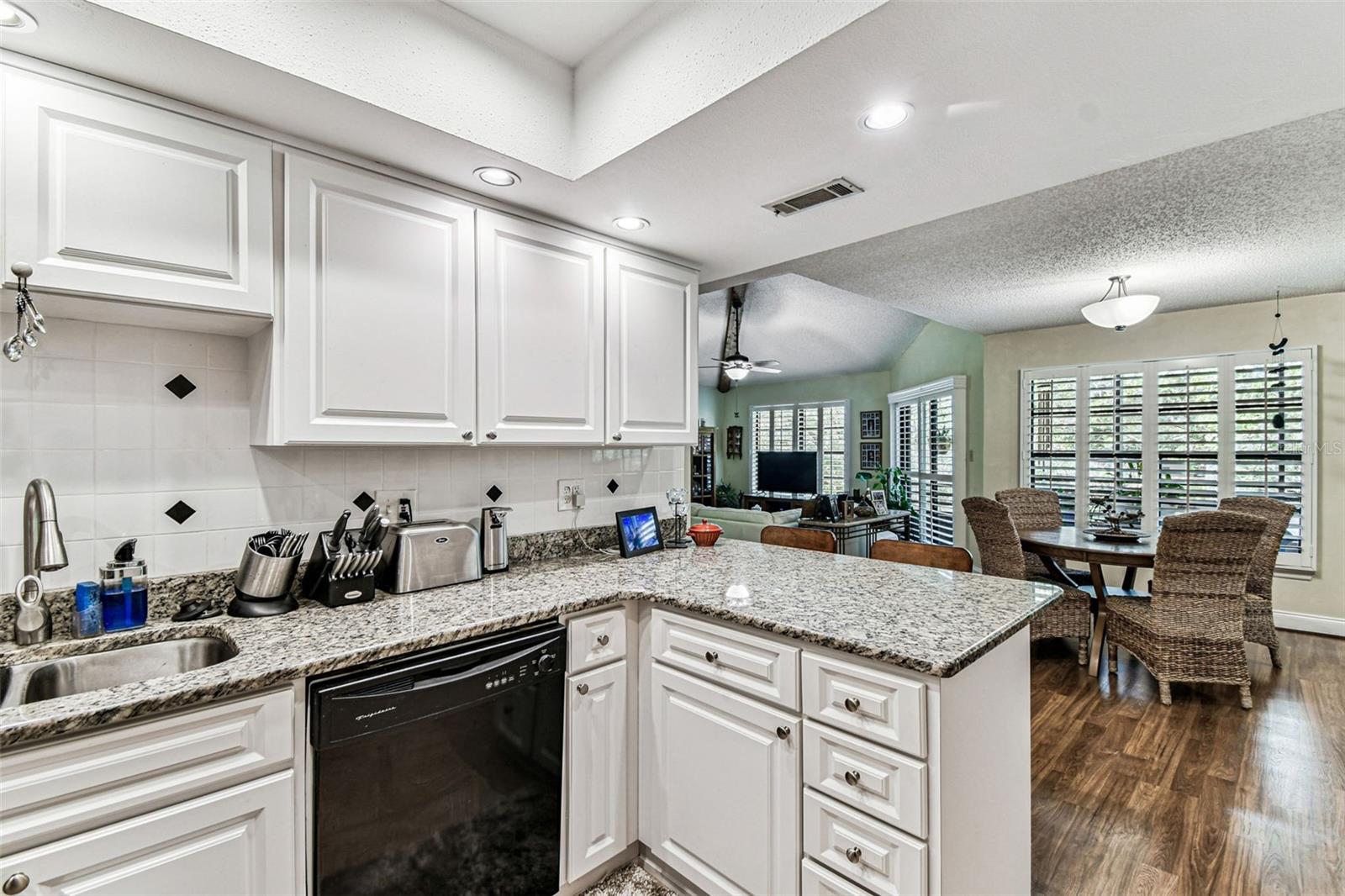 GLENEAGLES I CONDO - Residential
